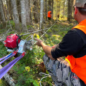 Portable Winch Model PCW4000 Gas-Powered Pulling Winch Kit