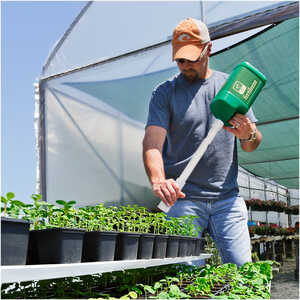 Fertileeze Pro-35 Fertilizer Applicator, 24˝ Wand, Single Container