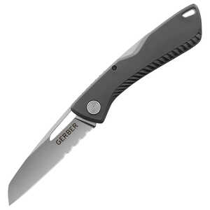 Gerber Sharkbelly Knife, Partially Serrated